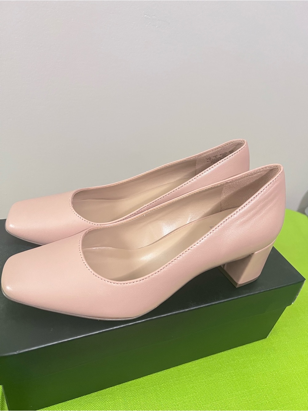 Neutral Blush Square-Toe Women's Pumps